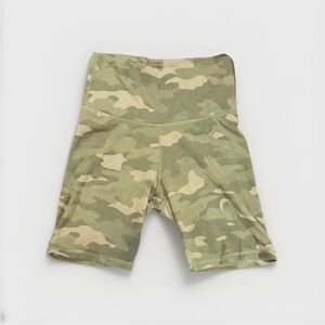 Old Navy Camo Camouflage Bike running active Shorts Womens size medium